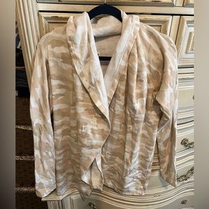 Lucky brand - new beige camouflage cardigan- softest material